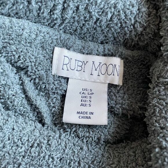 Ruby Moon Gray Cowl Neck Chenille Sweater Size Small - Picture 5 of 5